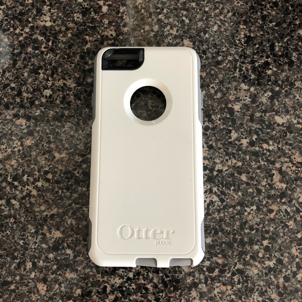 White OtterBox Defender iPhone 6/ 6s Case